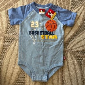 Brand new baby boy short sleeve onesie, 18 months